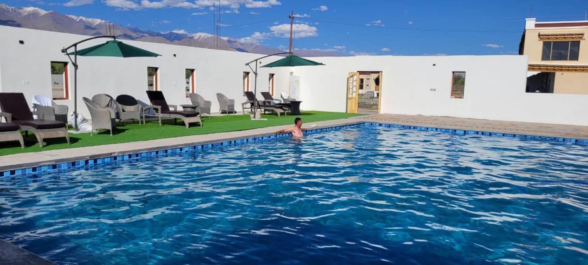 The Fortune Resorts เลห์ ภายนอก รูปภาพ